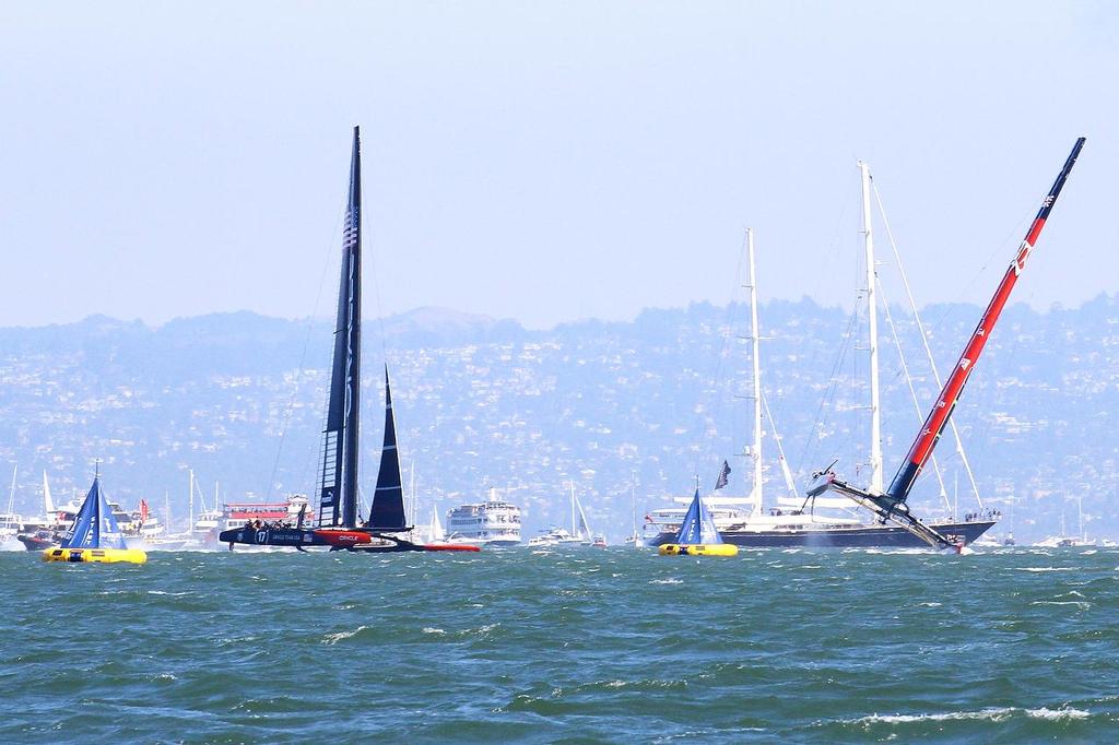 Oracle Team USA v Emirates Team New Zealand. America’s Cup Day 5 San Francisco. Emirates Team NZ comes close to a capsize in Race 8 as Oracle Team USA avoids - 4 © Richard Gladwell www.photosport.co.nz